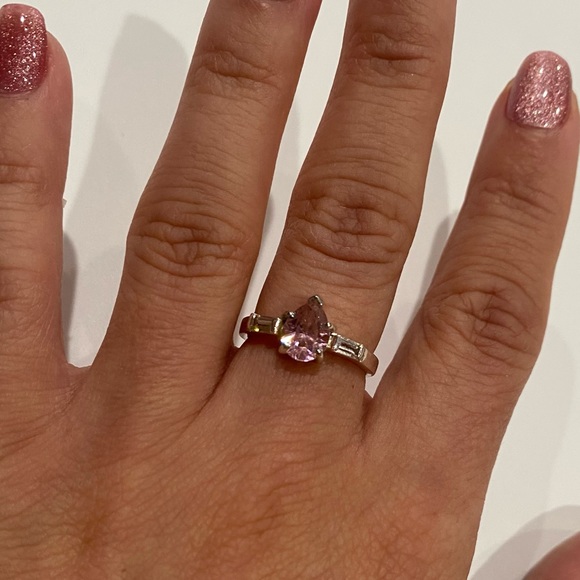 INTERGEM Pink Morganite Pear-Cut Gemstone Accent Silver Plated Ring - Size 6.5 - Picture 5 of 9